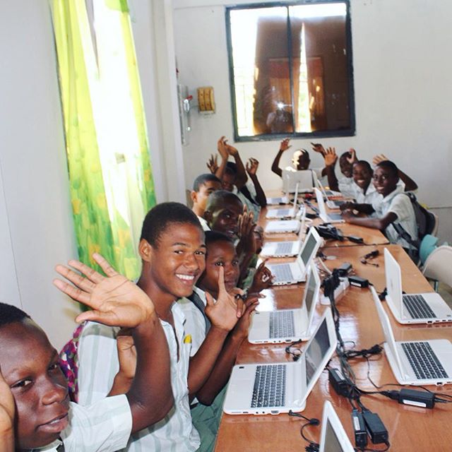 All smiles from one of our @endlesscomputers lab in southern #haiti #hopeforhaiti #backtoschool All smiles from one of our @endlesscomputers lab in southern #haiti #hopeforhaiti #backtoschool