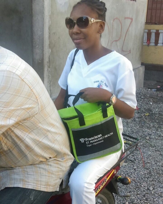 I take a moto taxi to work each morning from my house to the infirmary st. etienne #dayinthelife #travelneverlookedsogood #belmoun #teamhope #haiti I take a moto taxi to work each morning from my house to the infirmary st. etienne #dayinthelife #travelneverlookedsogood #belmoun #teamhope #haiti